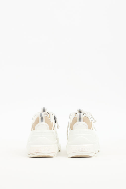 Burberry White 
Beige Nova Check Arthur Sneaker