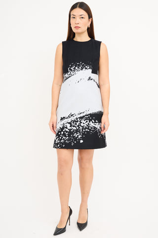 Carolina Herrera Black 
Grey Wool Sleeveless Dress