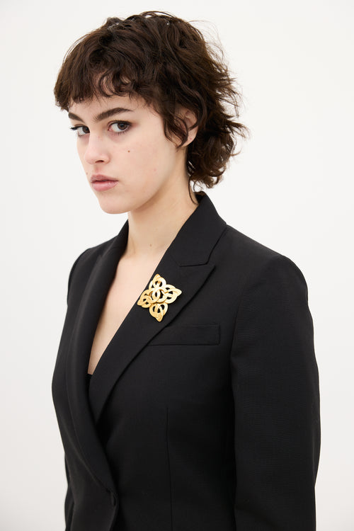 Chanel Spring 1997 Gold CC Quatrefoil Knot Brooch