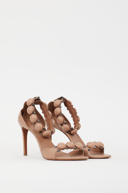 Alaïa Pink 
Silver Leather Bombe Sandal