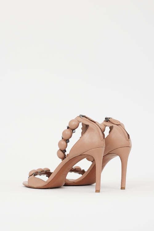 Alaïa Pink 
Silver Leather Bombe Sandal