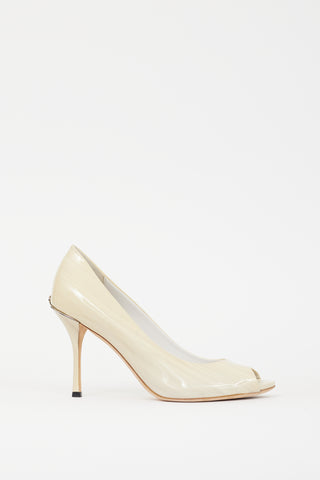 Gucci Cream 
Silver Patent Leather Marbled Heel