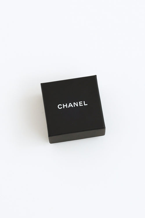 Chanel 2018 Pearl CC Stud Earrings