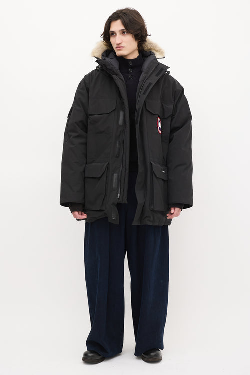 Canada Goose Black Down 
Fur Trim Expedition Jacket