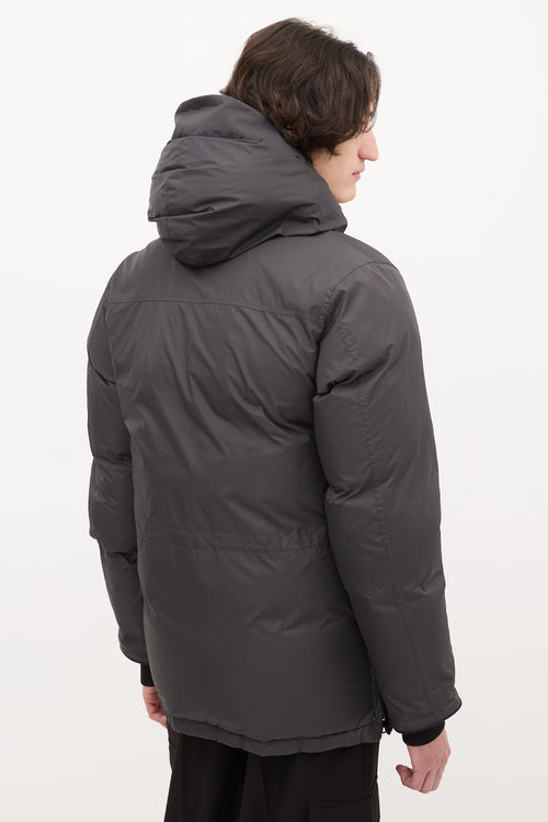 Canada Goose Dark Grey Down 
Nylon Manitoba Jacket