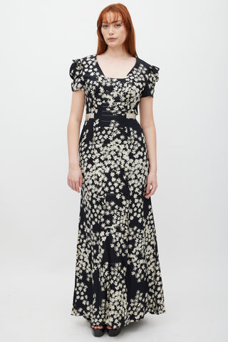 Carolina Herrera Black 
Cream Silk Floral Pleated Dress