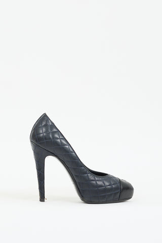 Chanel 2013 Navy Quilted Leather CC Pump