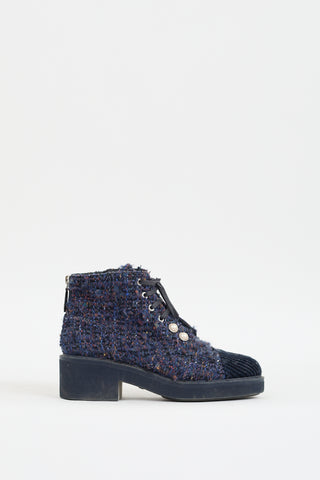 Chanel 2020 Navy 
Multicolour Tweed CC Combat Boot