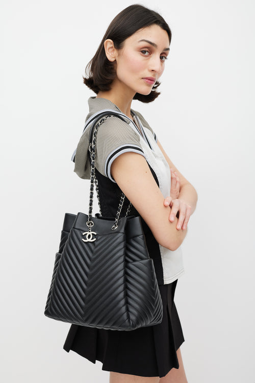 Chanel 2016/17 Black Leather Urban Spirit Bucket Bag