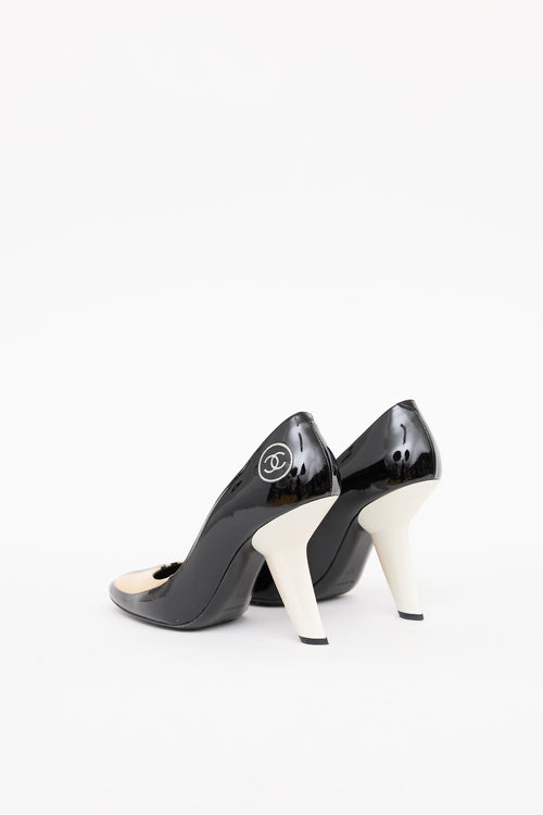 Chanel Black 
Cream Patent Cruise 2008 Pump Heel