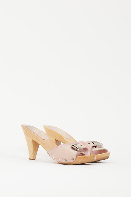 Chanel Cruise 2005 Pink 
Beige Suede 
Wood Mule