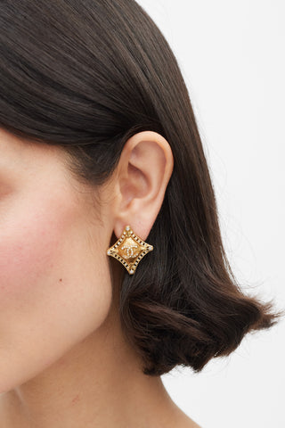 Chanel Fall 2023 Gold 
Crystal CC Earring