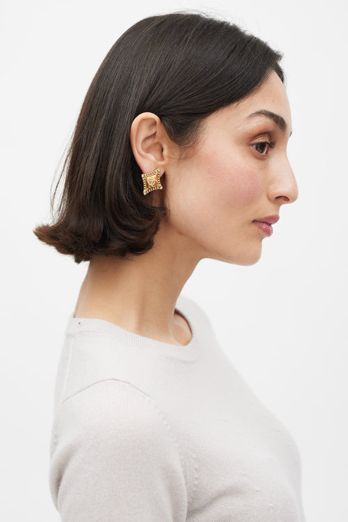 Chanel Fall 2023 Gold 
Crystal CC Earring