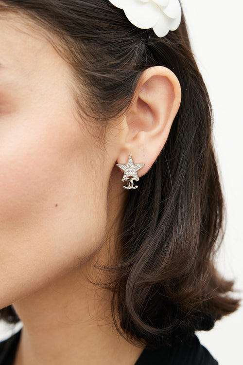 Chanel Gold Embellished CC Star Earring