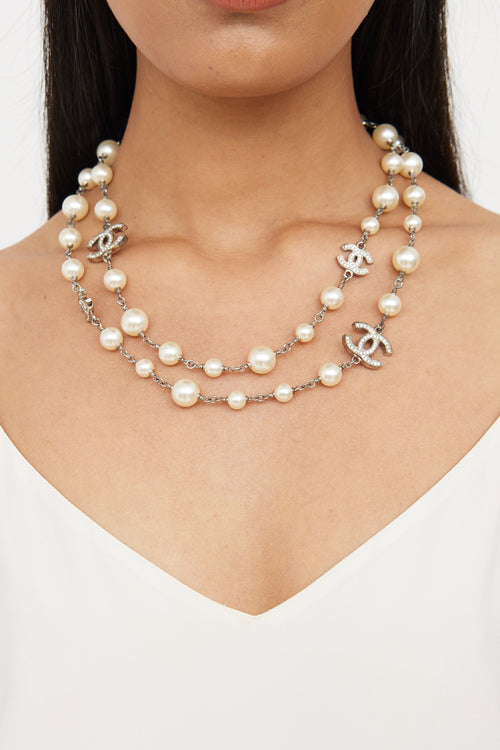 Chanel Fall 2018 Pearl Necklace