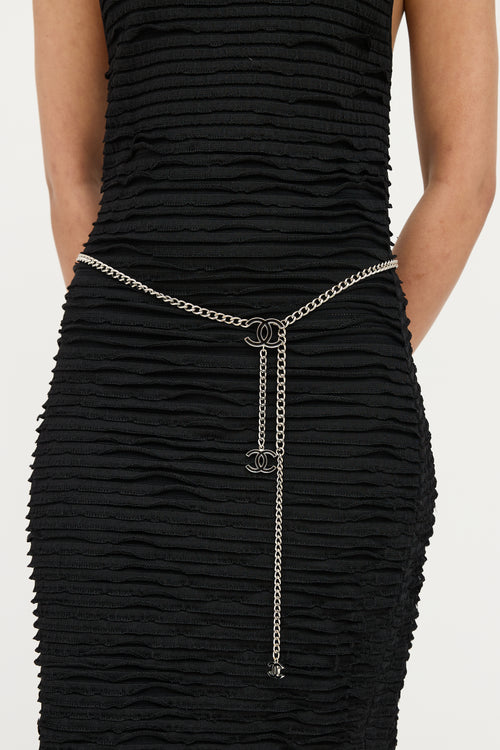 Chanel FW 2020 Silver 
Black Logo Chain Belt