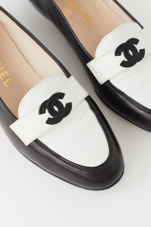 Chanel Spring 1994 Black 
White Leather Loafer