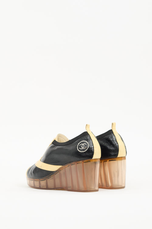 Chanel Spring 2007 Black 
Yellow Patent CC Wedge