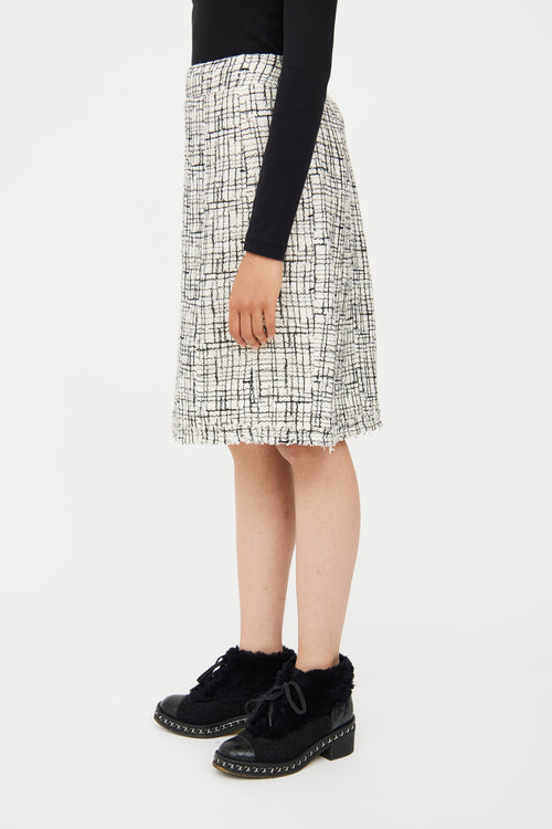 2006 White 
Black Tweed Skirt