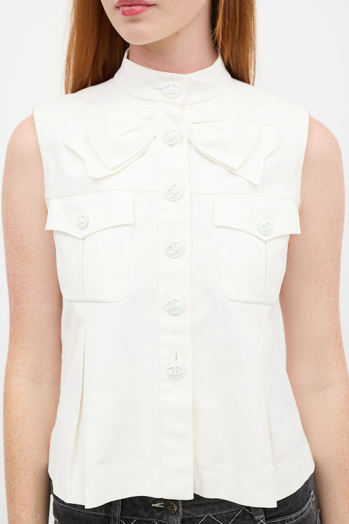 Chanel Spring 2009 White Pleated Sleeveless Bow Shirt