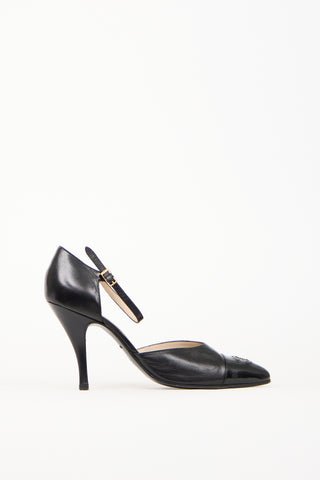 Chanel Vintage Black Leather Logo Pump