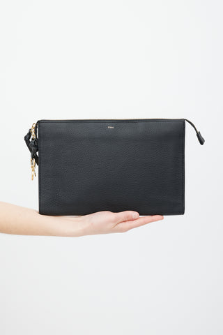 Chloé Black 
Gold Pebbled Leather Pouch