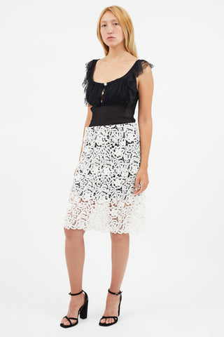 Chloé Black 
White Crocheted Lace Skirt