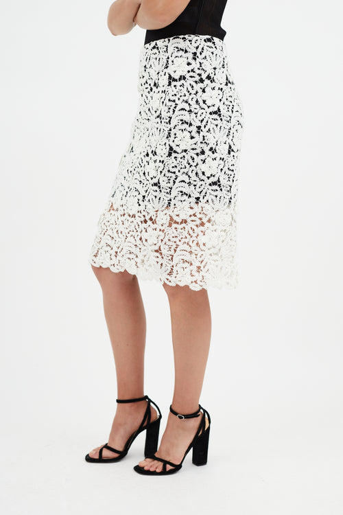 Chloé Black 
White Crocheted Lace Skirt