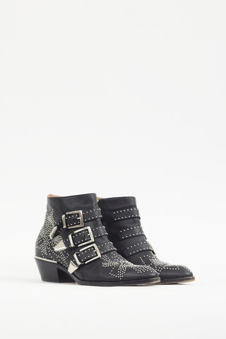 Chloé Black 
Silver Studded Leather Susanna Boot