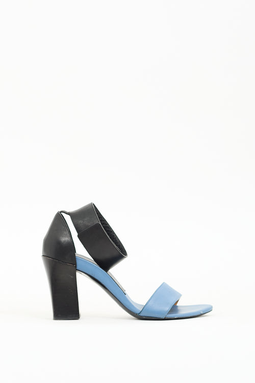 Chloé Blue 
Black Leather Gala Sandal