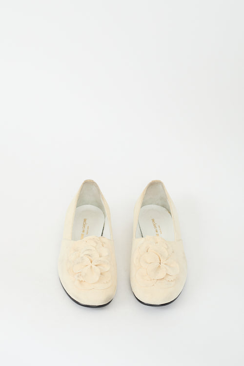 Comme des Garçons Cream Suede Flower Flat