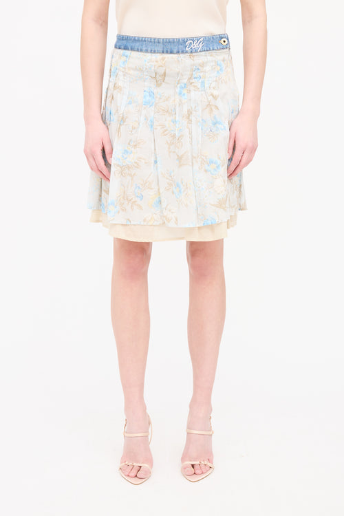 Dolce 
Gabbana Floral Pleated Logo Skirt