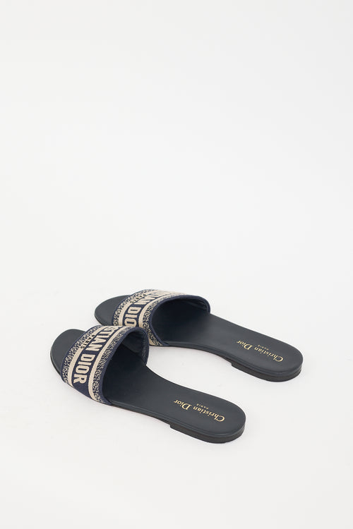 Dior Beige 
Navy Dway Logo Slide