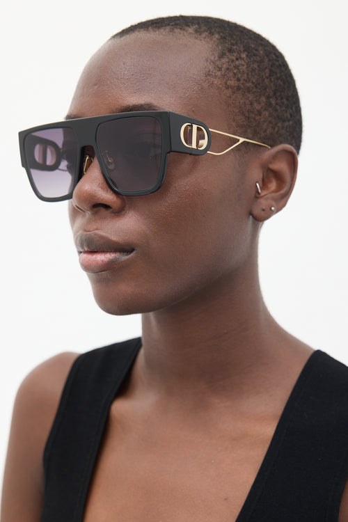 Dior Black 
Gold 30Montaigne Sunglasses