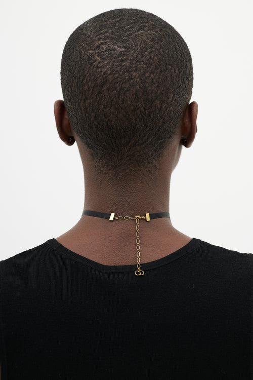 Dior Black 
Gold J
Adior Choker Necklace