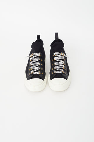 Dior Black Knit 
Leather Walk
N
Dior High Top Sneaker