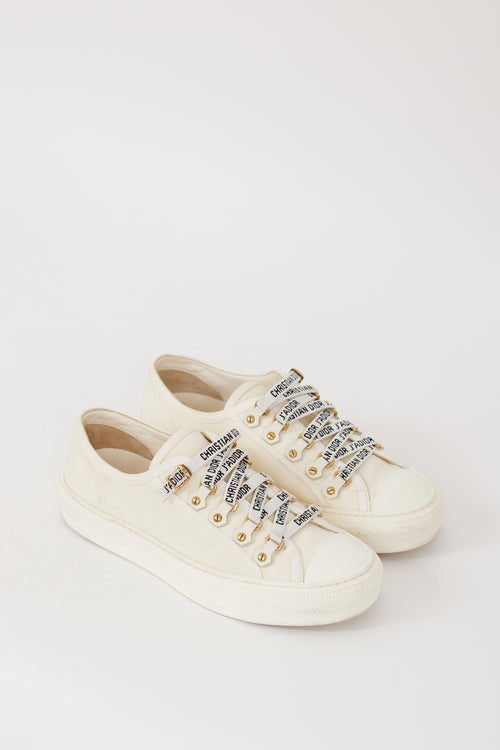 Dior Cream 
Gold Walk
N
Dior Sneaker