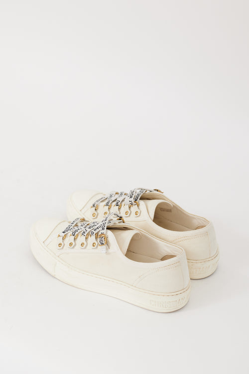 Dior Cream 
Gold Walk
N
Dior Sneaker