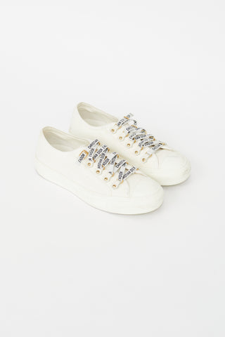 Dior Cream Walk
N
Dior Canvas Sneaker