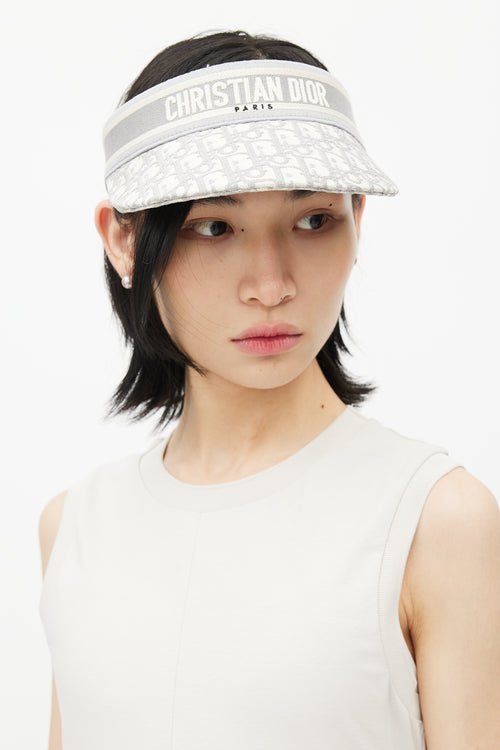 Dior Grey 
White D-Smash Oblique Visor