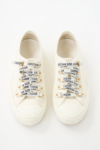 Dior Canvas Walk
n
Dior Sneaker