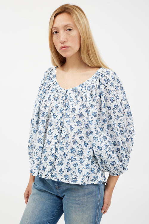 Dôen White 
Blue Floral Pleated Top