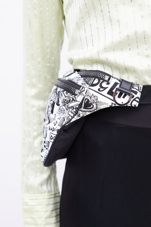 Dolce 
Gabbana Black 
White Comic Belt Bag