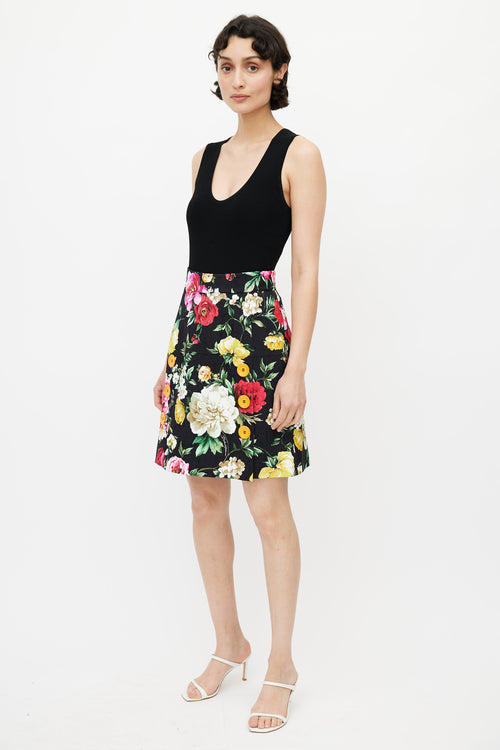 Dolce 
Gabbana Black 
Multi Floral Buttoned Skirt