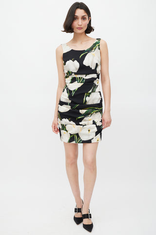 Dolce 
Gabbana Black 
White Silk Floral Ruched Dress