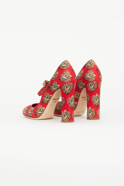 Dolce 
Gabbana Red 
Gold Sacred Heart Satin Pump