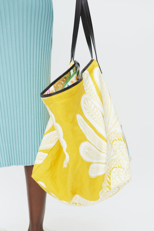 La DoubleJ Yellow 
White Floral Tote