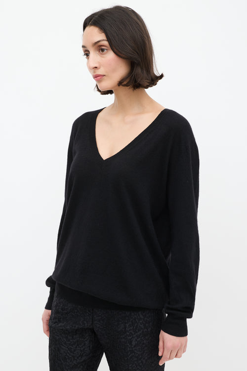 Dries Van Noten Black Cashmere 
Silk V-Neck Sweater