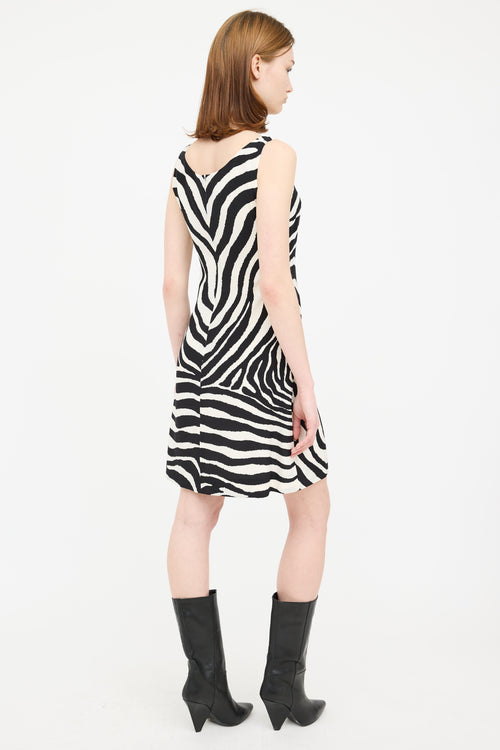 Escada Black 
White Print Shift Dress