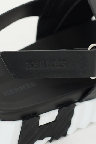 Hermès Black 
White Leather Electric Sandal